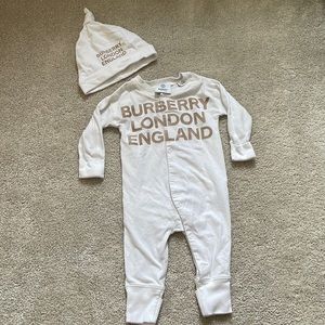 COPY - Burberry button onesie with matching hat